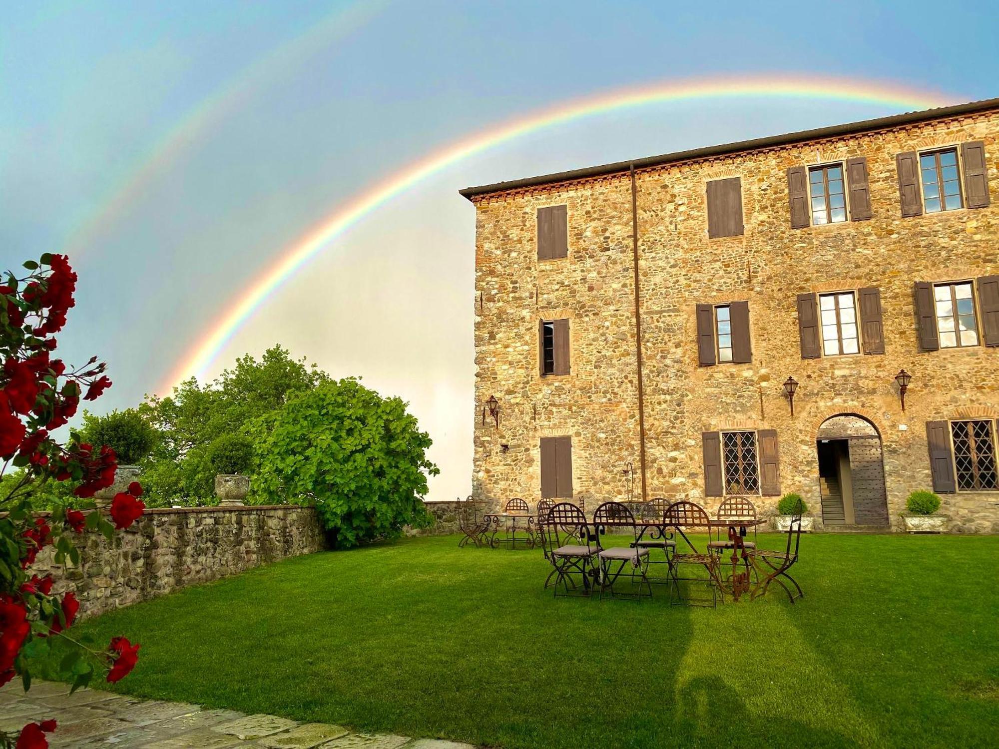 Castello Di Viano别墅 外观 照片